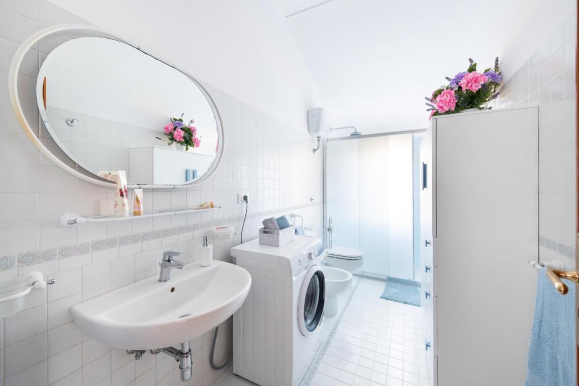Sorrentovibes - Sea View Rooftop Apartment With Jacuzzi & Garden Bagian luar foto